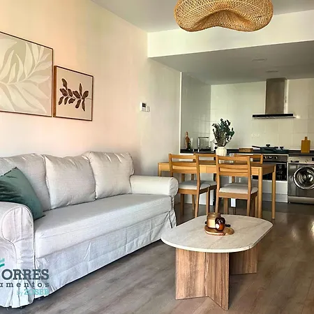 Dos Torres Varda Balcony & Private Parking Apartment *